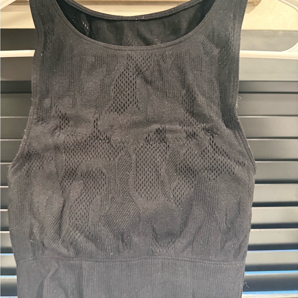 Amazon athletic tank top